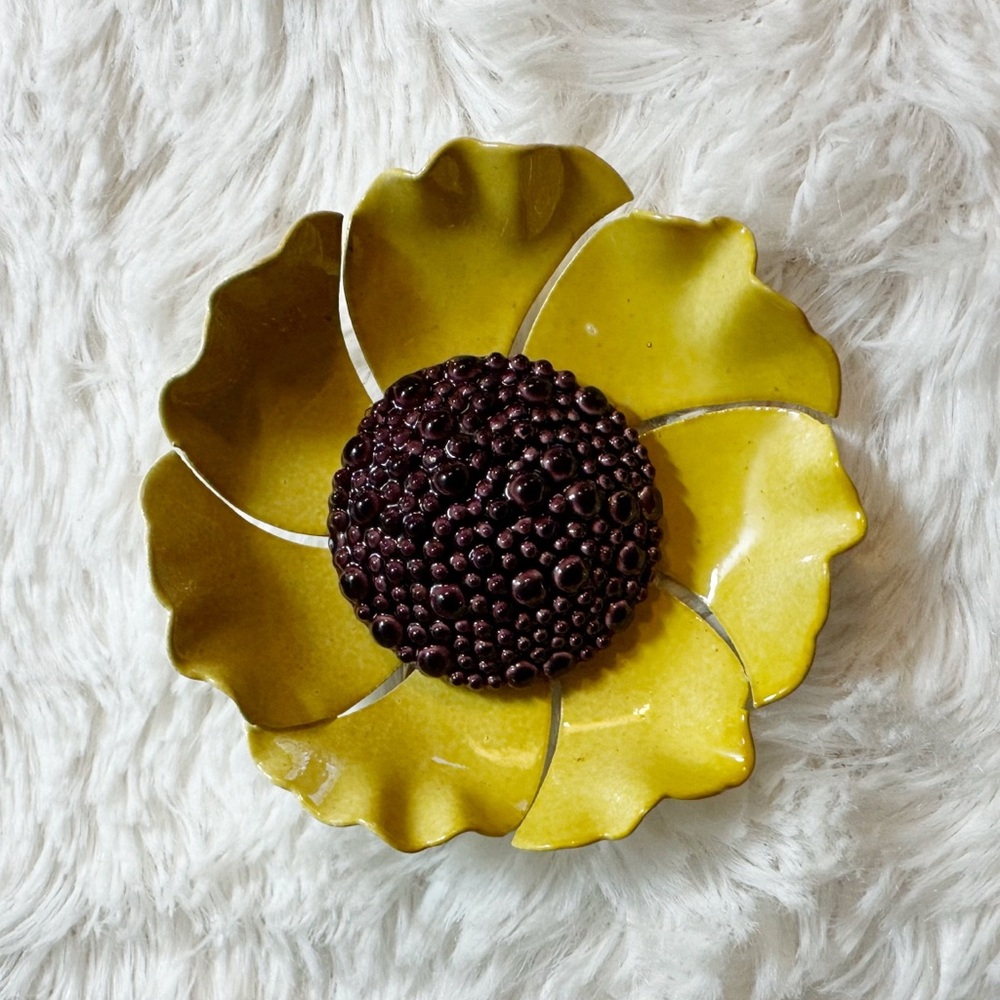 Vintage Mod Yellow Brown Enamel Flower Brooch
